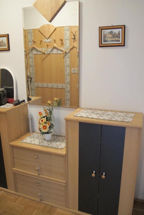 Gemuetliche Ferienwohnung Annenheim Esterno foto